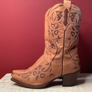 - Dan Post SZ9 Sweetheart Cowboy Boots 2 Toned Carmel&Brown Heart Inlays V…